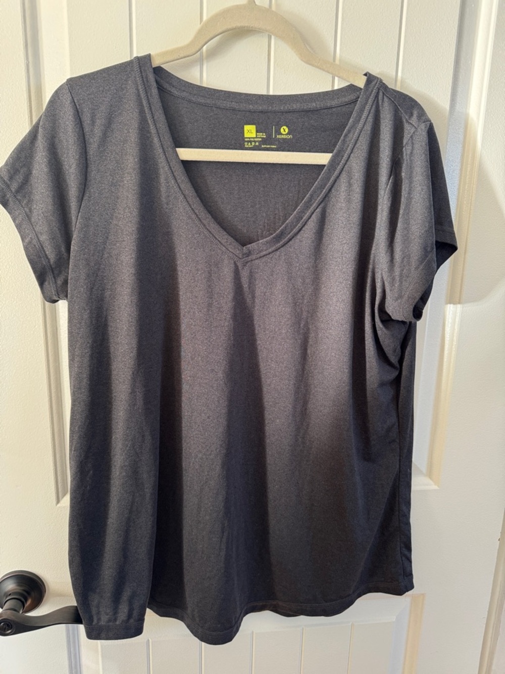 Xersion Charcoal V-Neck Short Sleeve Tee